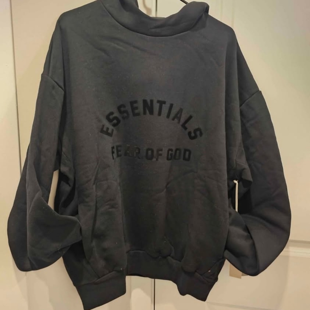 Fear of God Essentials JET Black Hoodie NWT SIZE XS